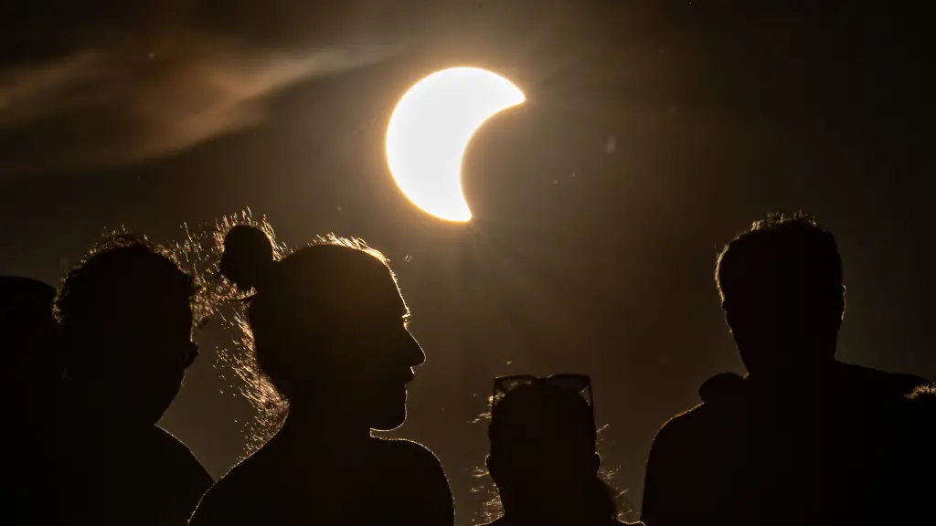 Von Sibirien bis Mallorca: Sonnenfinsternis sorgt für zwei Minuten Dunkelheit über Europa