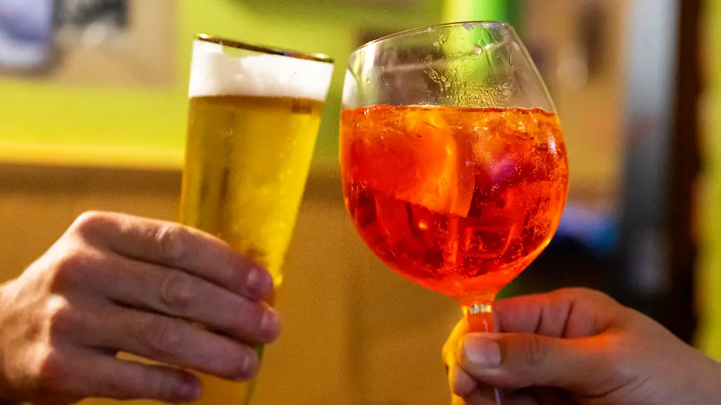 Angesagter Sommerdrink: Wie die Biernation sich zur Aperolrepublik entwickelt