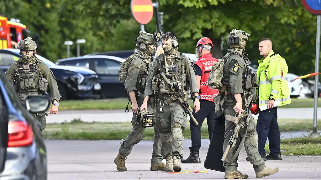 Ein Toter, drei Verletzte: Messerangriff an Schule schockt Schweden