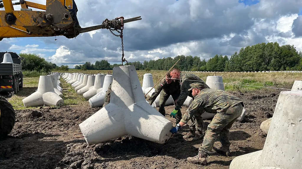 Polen treibt „Ostschild“ voran: Bundeswehr baut Panzersperren an Grenze zu Kaliningrad