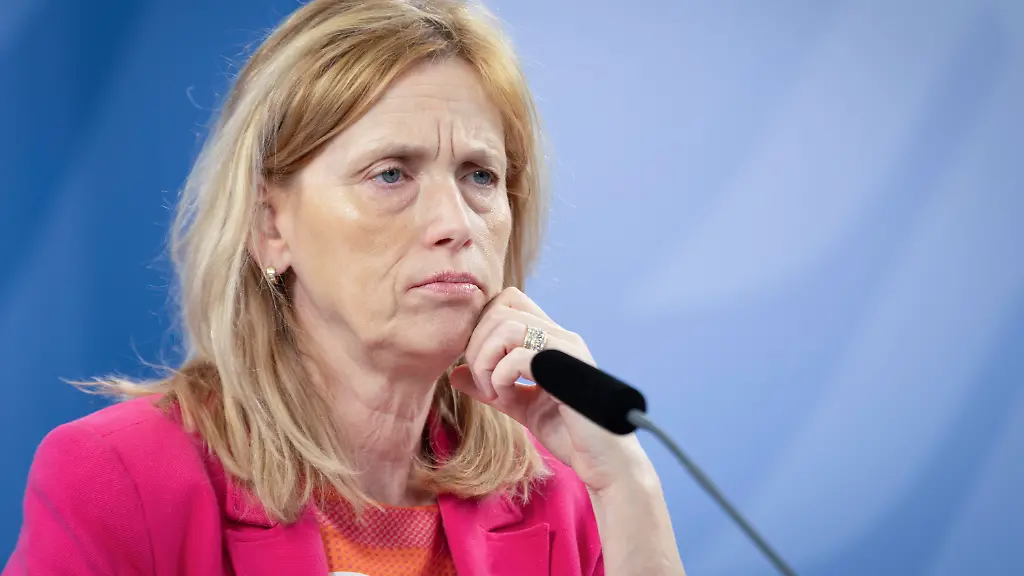 Widerstand gegen Kürzung: Unterhaltsvorschuss: Prien wirft SPD Unzuverlässigkeit vor