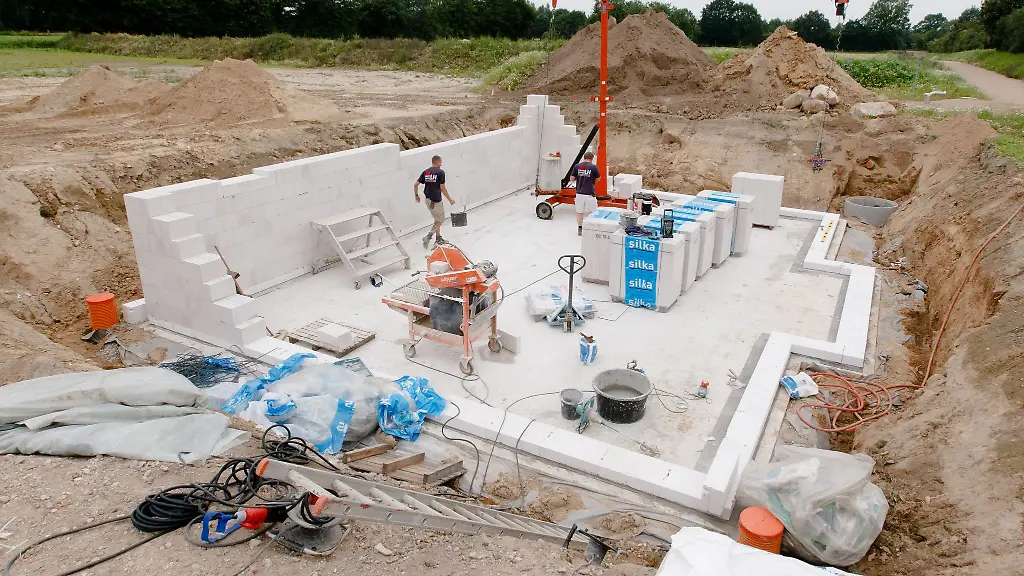 Tipps für den Hausbau: Der kürzeste Weg zählt: Abwasserleitungen beim Neubau planen