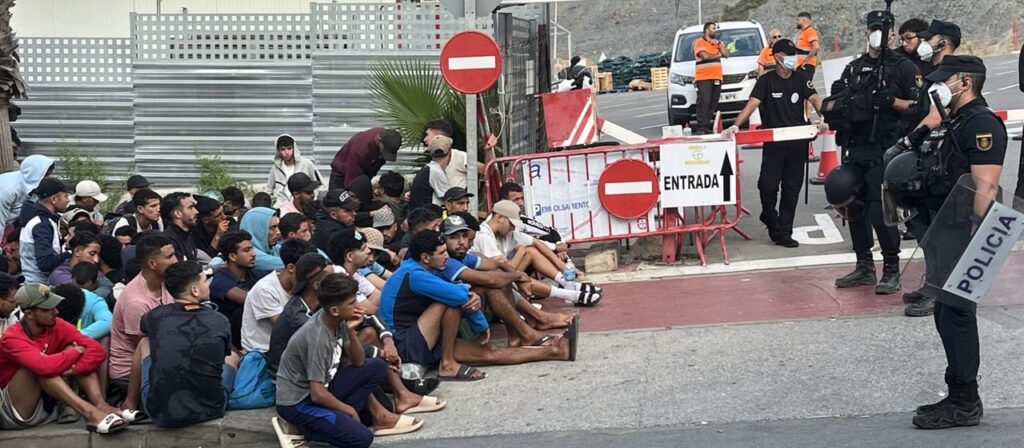 Streit über Ceuta: Italien und Spanien verlängern Grenzkontrollen