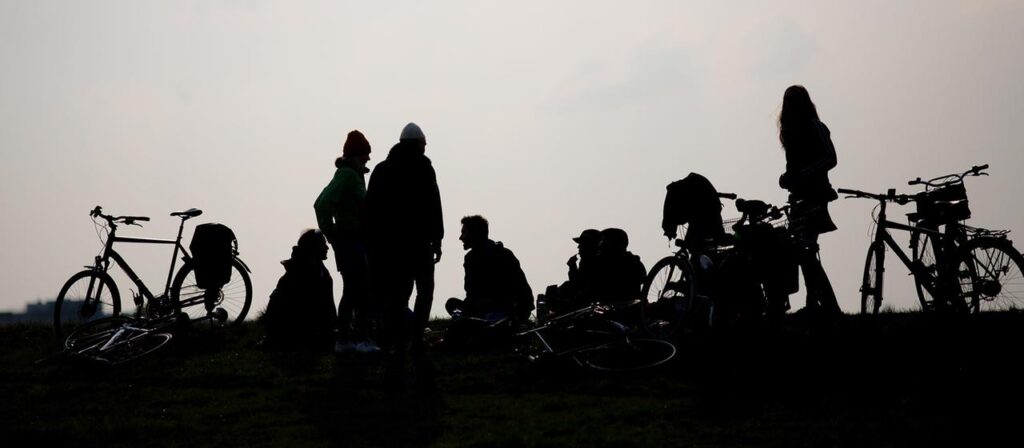 Statistik: Mehr Männer in jüngeren Altersgruppen