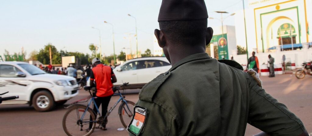 Mit Russlands Hilfe: Junta in Niger schlägt Aufstand von Soldaten nieder