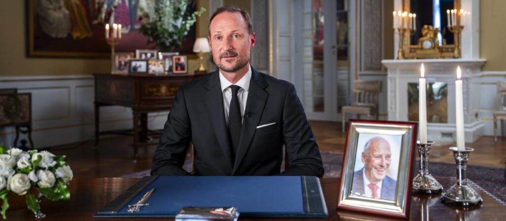 Haakon hält erste emotionale Ansprache als König von Norwegen