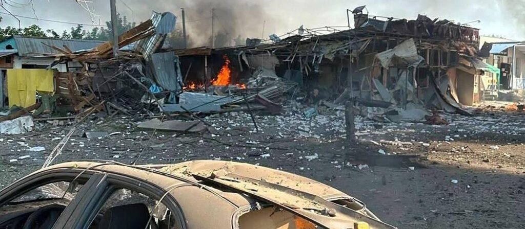 Zehn Menschen bei russischen Angriffen im Gebiet Charkiw getötet