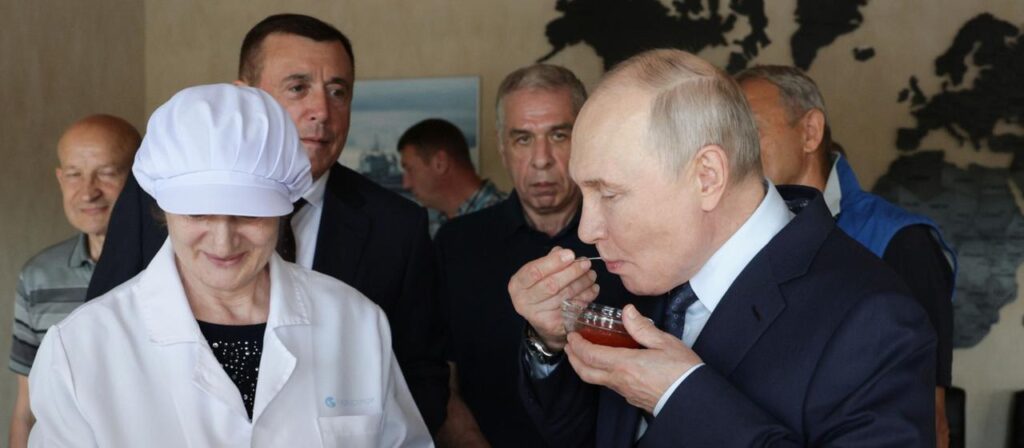 Kritik aus Japan: Putin besucht umstrittene Kurilen-Insel