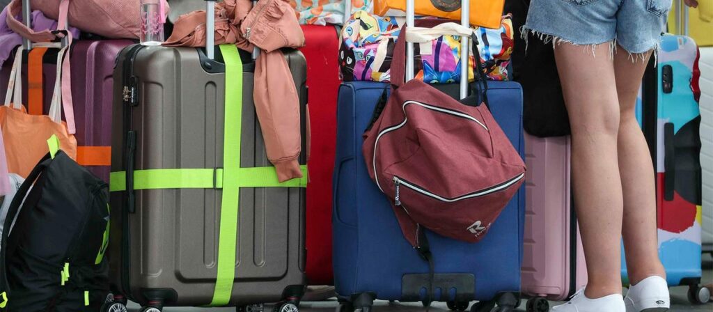 Urteil gegen Airline: Passagiere dürfen mehrere Handgepäckstücke mitnehmen
