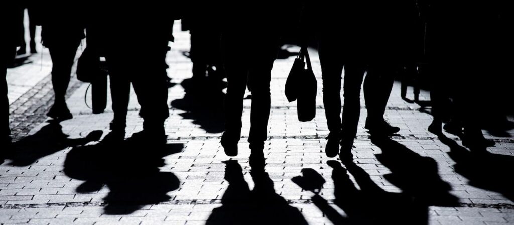 Vermögensungleichheit leicht gesunken – bleibt auf hohem Niveau