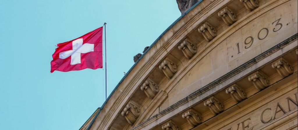 Volksinitiative: Will die Schweiz noch neutraler werden?