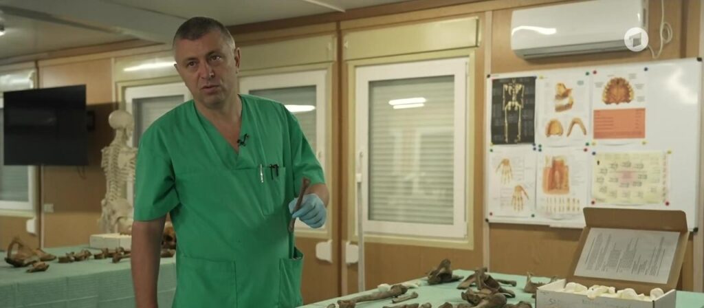 Ukraine-Krieg: Wie Forensiker den Toten ihre Namen zurückgeben