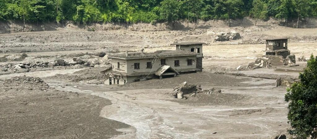 Viele Opfer bei Sturzflut in Nepal und Tibet befürchtet