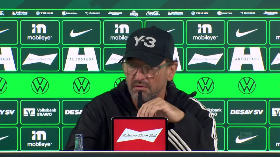 „Unmögliche“ Reese-Pfiffe: Fuchsteufelswild: Wollitz staucht eigene Fans gehörig zusammen