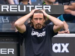 Schiri gesteht Fehlentscheidung: Elversbergs Trainer Vincent Wagner sieht Gelb-Rot und ist fassungslos