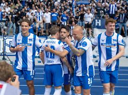 Zweimal Rot in Berlin: Hertha ackert sich an die Tabellenspitze