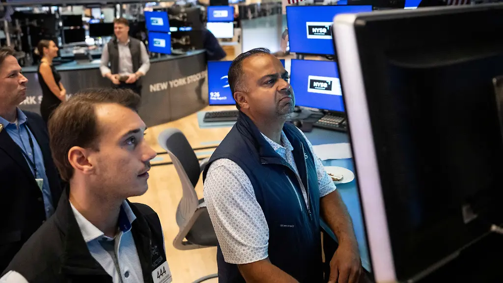Zinserhöhung droht: Hoher Ölpreis belastet die Wall Street