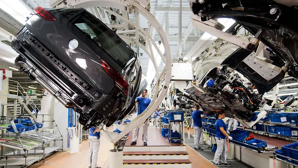 „Der Vorstand muss liefern“: VW-Arbeitnehmervertreter drängen Konzernspitze zu Gesprächen