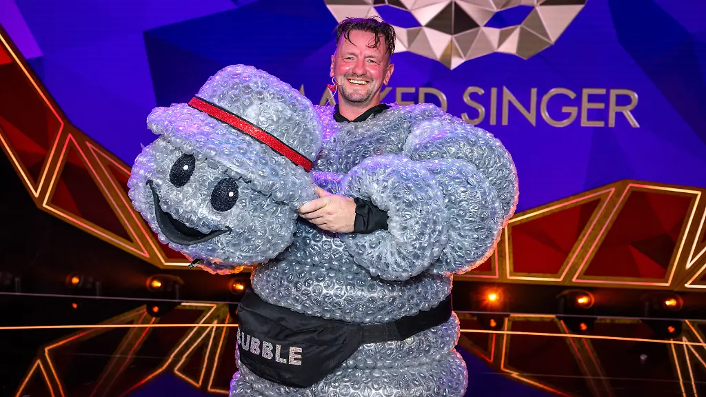 Die ersten Masken sind gefallen: „Bubble“ narrte das „Masked Singer“-Rateteam
