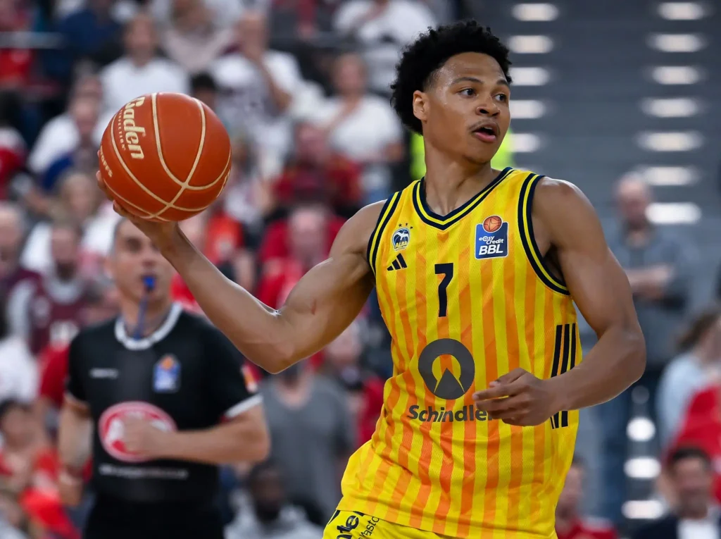 Uli Hoeneß mischt sich ein: FC Bayern macht Basketballern unmissverständliche Ansage