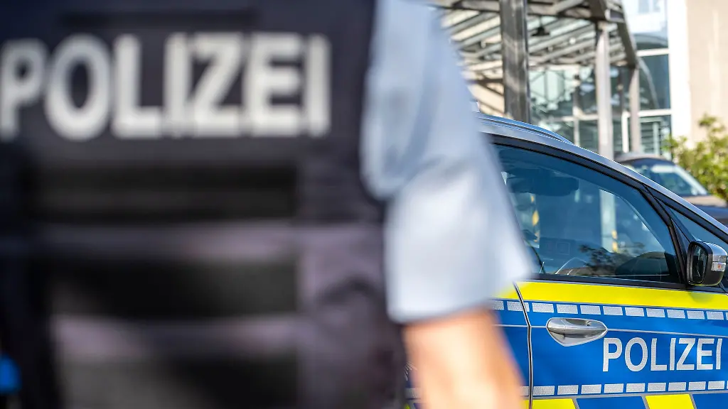 Mit Messer erstochen: Nach Tod von 15-Jährigem: Zwei Gesuchte stellen sich