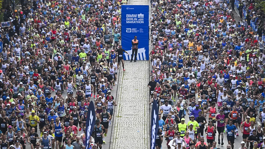 RTL-Staffel für den guten Zweck: Kai Pflaume und Co.: Diese Promis liefen den Berlin-Marathon