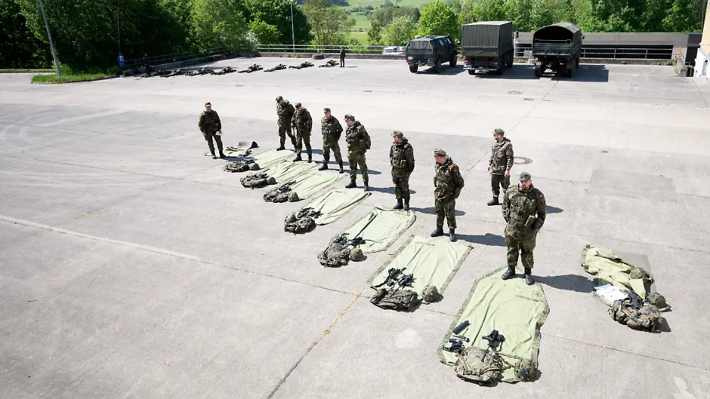Tausende Zivilisten wollen in die Reserve der Bundeswehr