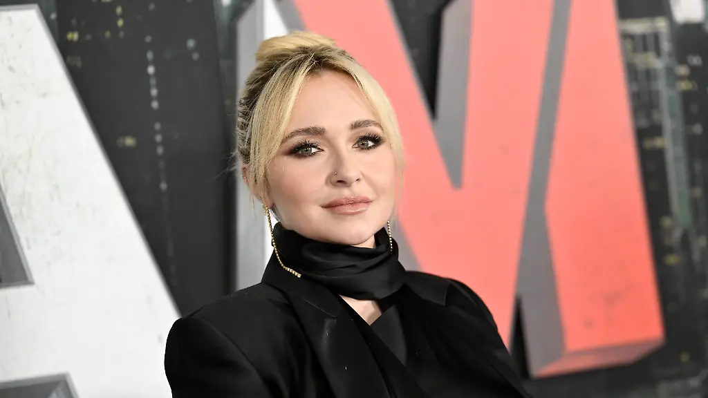 Mutter fehlt bei Gedenkfeier: Familie und Promis nehmen Abschied von Hayden Panettiere