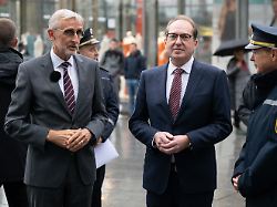 „Kapazität muss Maßstab sein“: Sachsens Innenminister will Grundrecht auf Asyl streichen