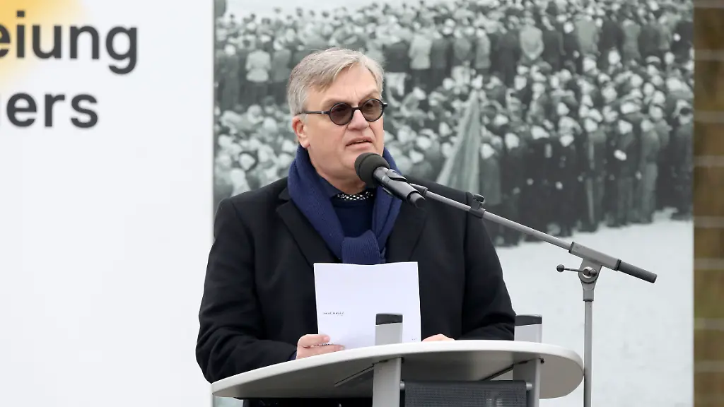 Auch Maaßen ist mit dabei: Hape Kerkeling spricht in Landesparlament zu möglichem AfD-Verbot