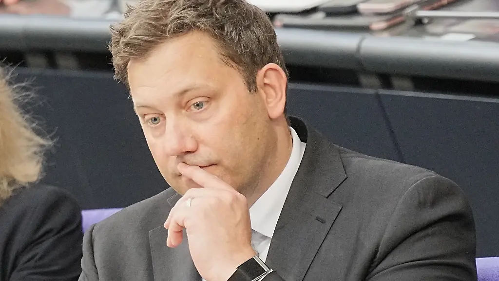Protest gegen Haushaltspläne: Verbände halten Sozial-Einschnitte im Etat für demokratiegefährdend