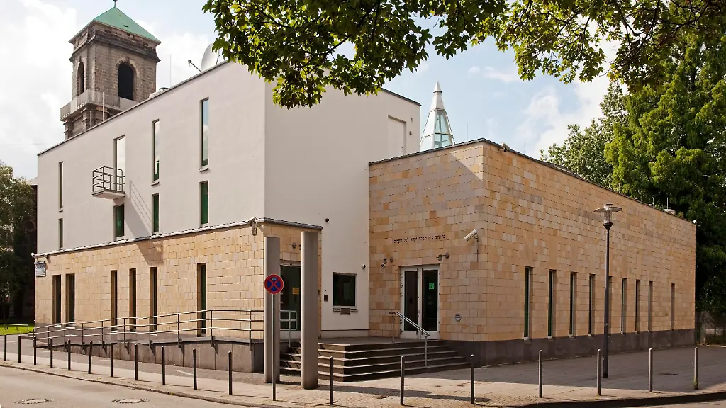 Mutmaßlicher Täter gefasst: Mann verübt Brandanschlag auf Wuppertaler Synagoge