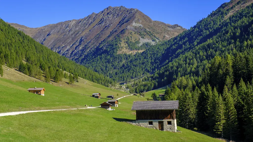 Vor den Augen seiner Ehefrau: Deutscher Wanderer verunglückt in den Dolomiten