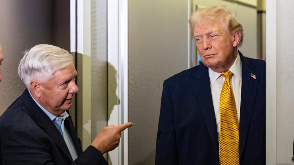 Nach totem US-Senator benannt: Experte: Trump bekommt mit Russland-Sanktionspaket zu viel Macht