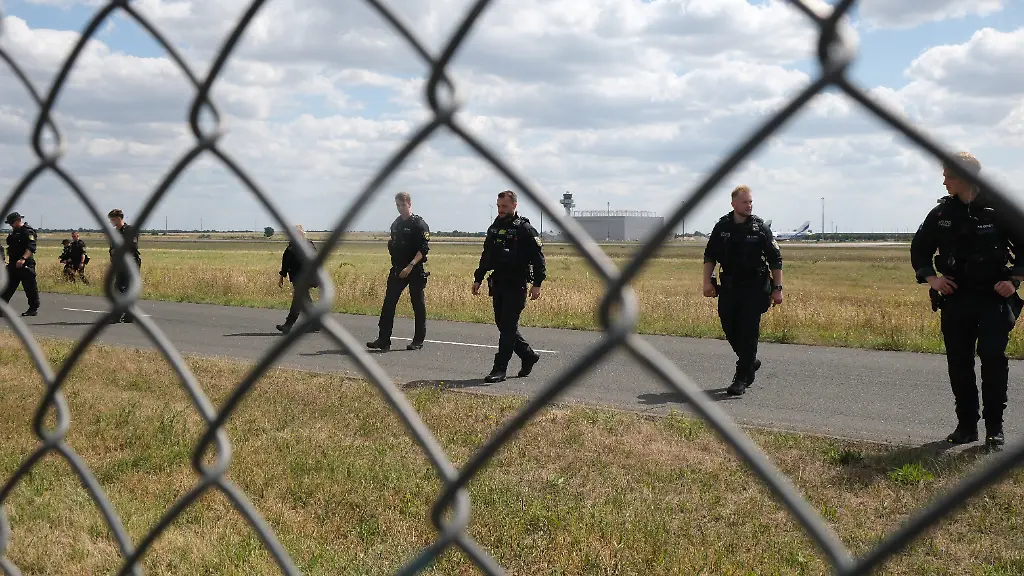 In ganz Europa: Sicherheitsexperte warnt vor „Tausenden Wegwerfagenten“ Russlands