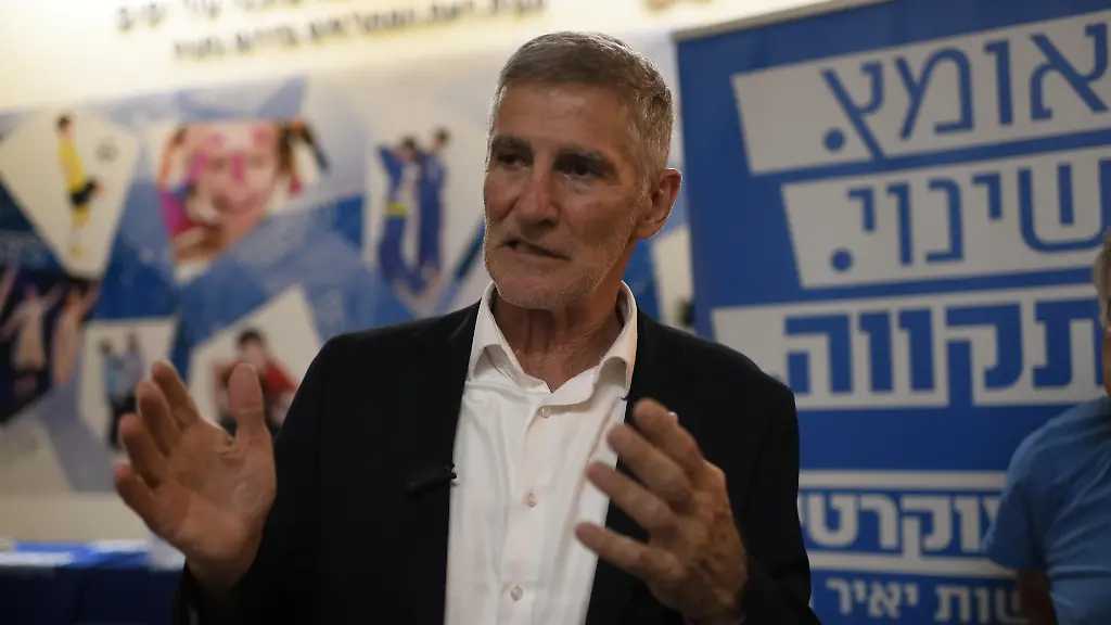 „Verschwörungstheorien“: Israelischer Oppositionspolitiker verklagt Sara Netanjahu