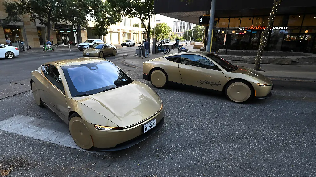 Taxi ohne Lenkrad: Tesla stellt autonom fahrendes Cybercab vor