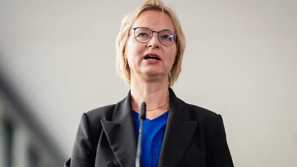 Tempo im Freistaat: Ex-BSWler gründen Partei Thüringen.Gerecht
