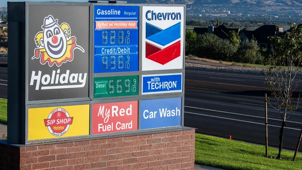 Trump steht vor Problem: US-Dieselpreis steigt auf historisches Hoch