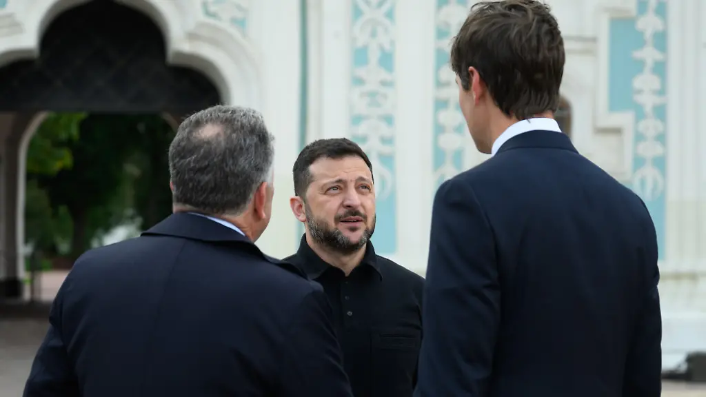 „Putin braucht Trump“: Selenskyj setzt auf US-Druck für Verhandlungsfenster im Herbst