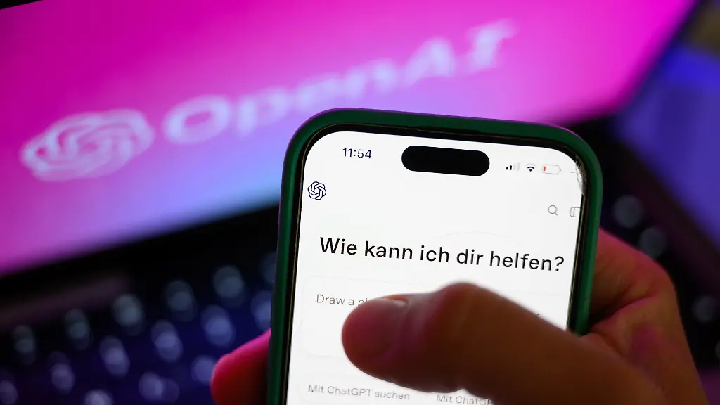 Maßnahmen gegen Hacker-Angriffe: EU-Kommission: KI-Anbieter müssen „ihren Laden in Ordnung bringen“