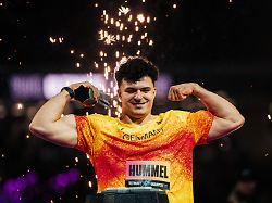 Erst gestolpert, dann viel Geld: Merlin Hummel krönt sich zum ersten Ultimate Champion