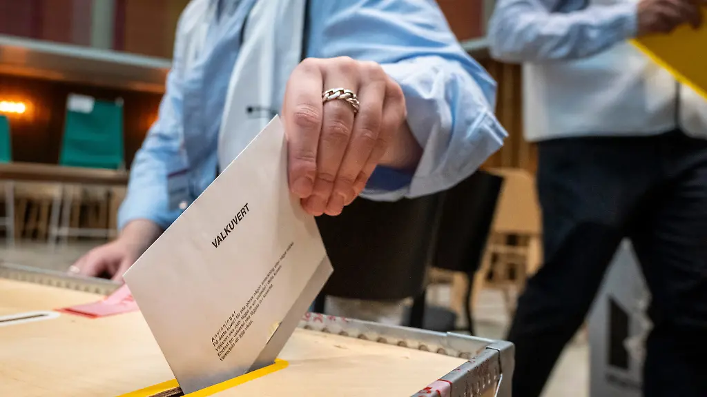 Siegt Rechts oder Mitte-Links?: Enges Rennen bei Richtungswahl in Schweden erwartet