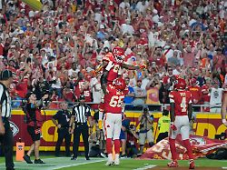NFL Spielbericht: Super-Bowl-MVP überragt bei Chiefs-Kantersieg