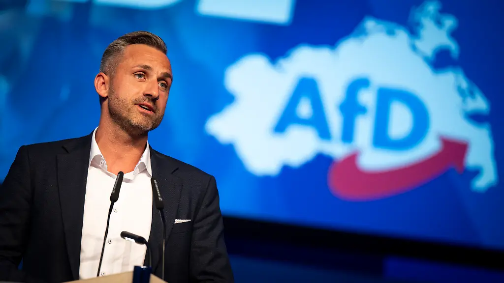 „Viele konstruktive Gespräche“: Siegmund rechnet mit AfD-Regierung in Magdeburg bis Jahresende