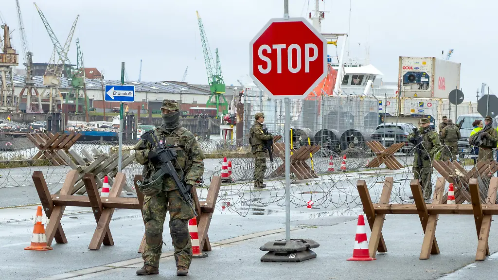 Militärübung „Red Storm Charlie“: Bundeswehr trainiert in Hamburg die Bekämpfung von Drohnen