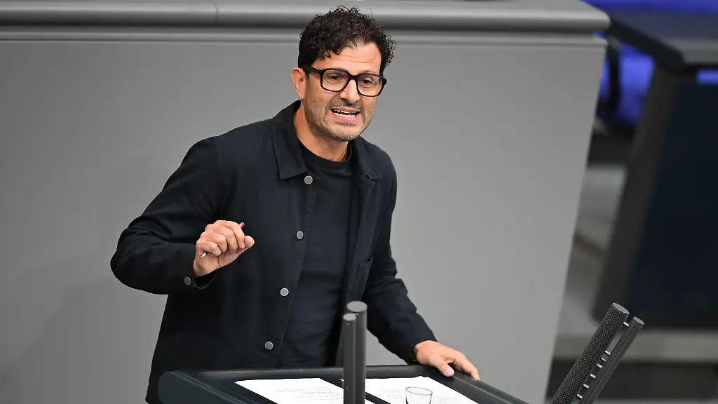 Kritik an Israel bekräftigt: Linken-Chef will an der Seite jüdischer Menschen stehen