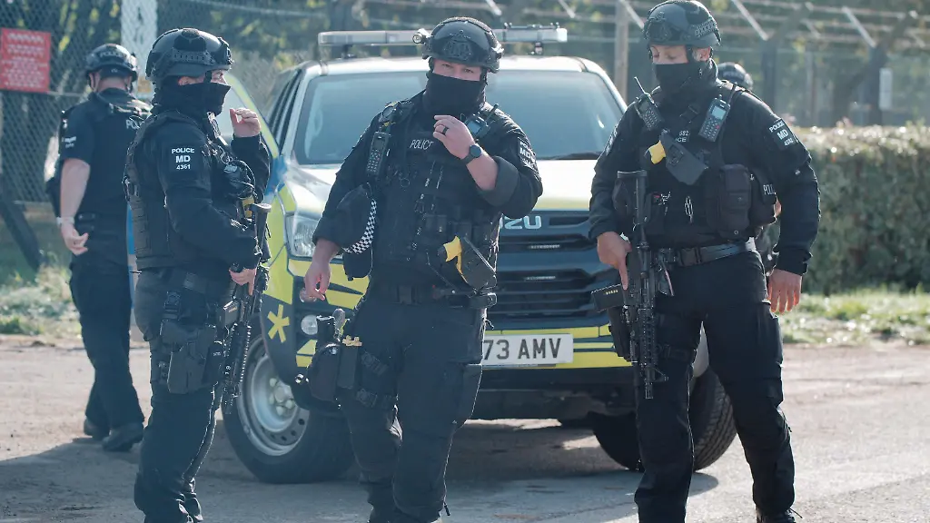 Mehrere Motive möglich: Fairford-Terrorverdächtige sind britische Männer Mitte 20