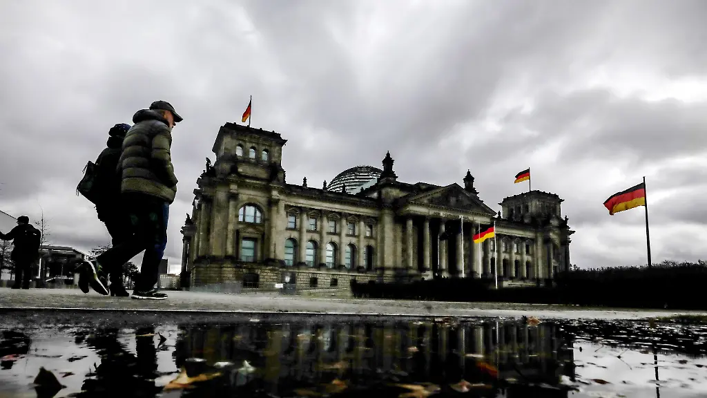 Konsequenzen aus Sachsen-Anhalt: DIW-Ökonom: Ohne neue Agenda 2010 droht AfD-Wahlsieg auf Bundesebene