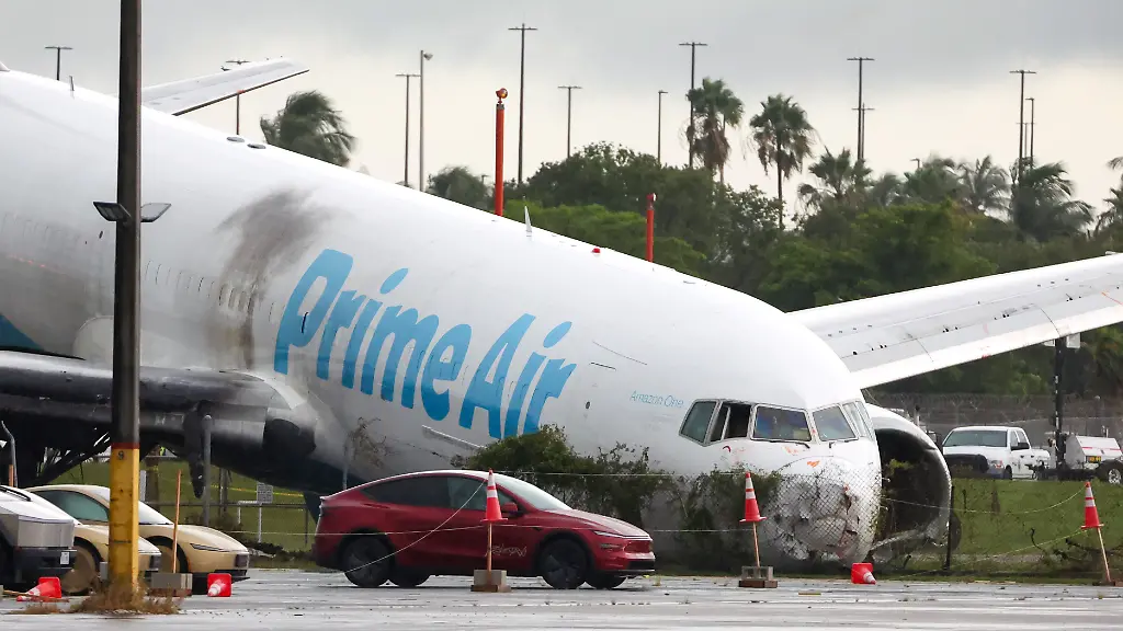 Unfall mit fünf Toten: Flugschreiber von Amazon-Frachtflugzeug sichergestellt